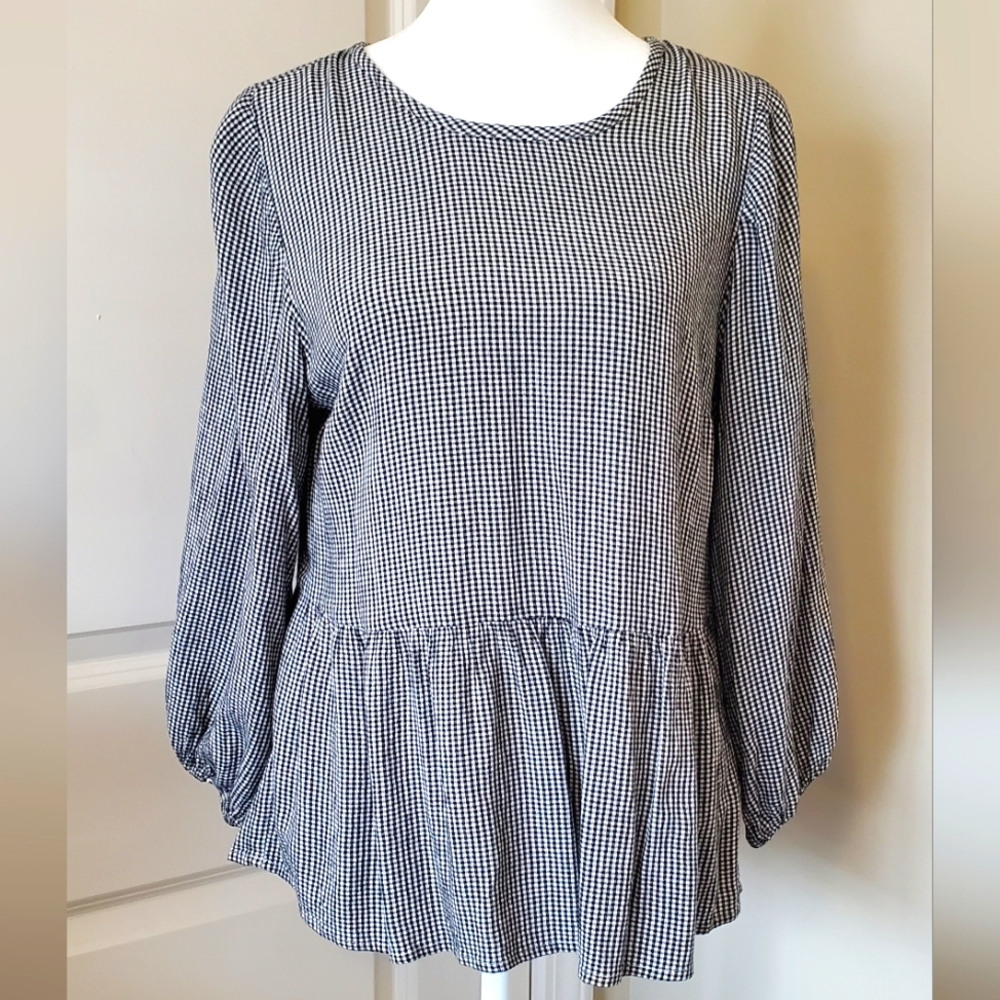 SALE❗️EUC Gingham Top Black And White